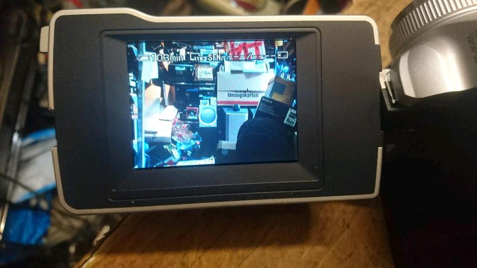 SONY DCR-TRV24E, MiniDV-Videocamera mit Zubehör!!