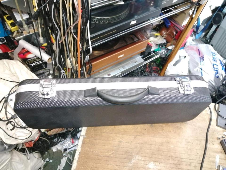 QUERFLÖTE R. S. Reichelt, mit einem Koffer, guter Zustand!!!