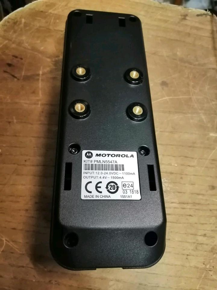 MOTOROLA PMLN5547A, Ladegerät, OHNE Kabel, wie neu!!