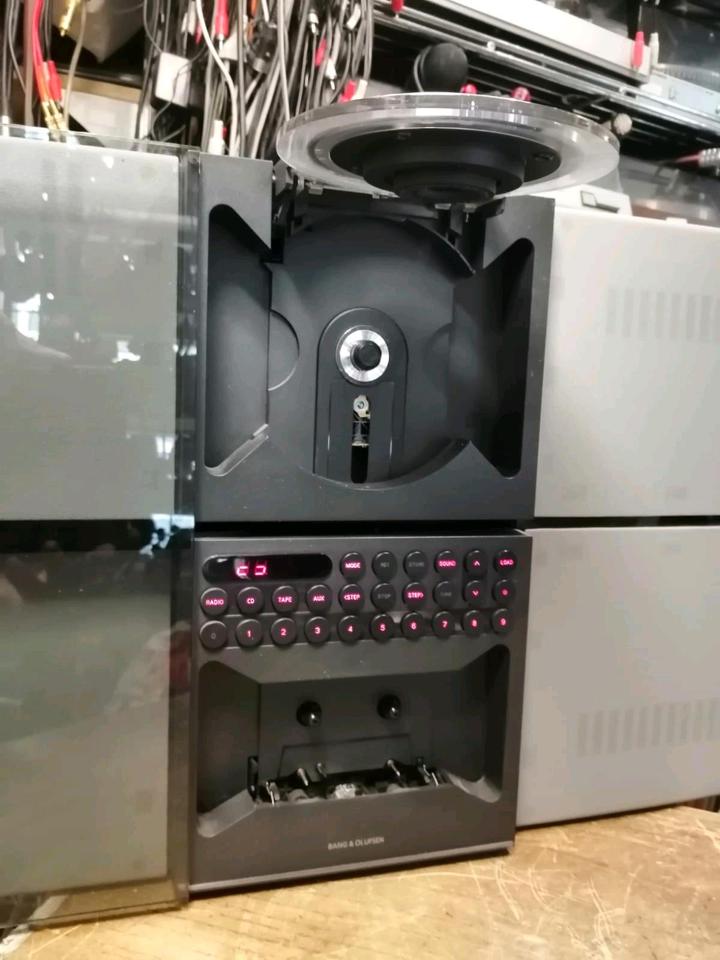 BANG & OLUFSEN BEOSOUND Century (Cassette/Radio/CD)
