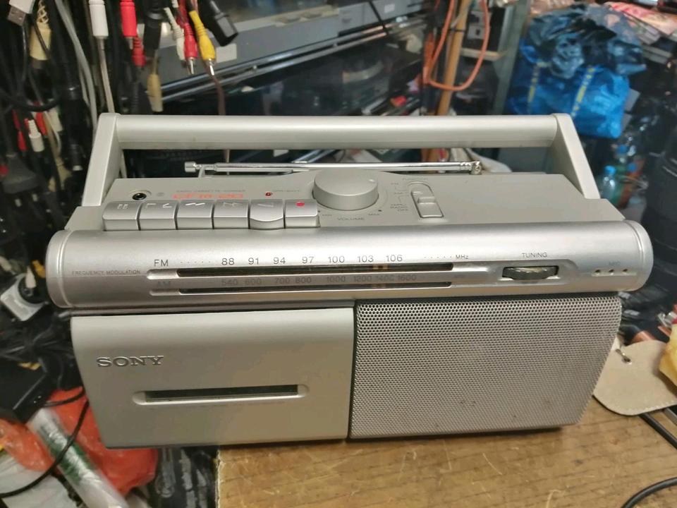 SONY cFm-20, Radio-Cassetten-Recorder, guter Zustand,!