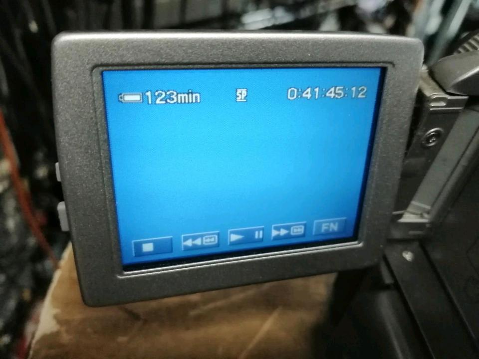 SONY DCR-PC8E, MiniDV-Videocamera mit Zubehör!! Guter Zustand!