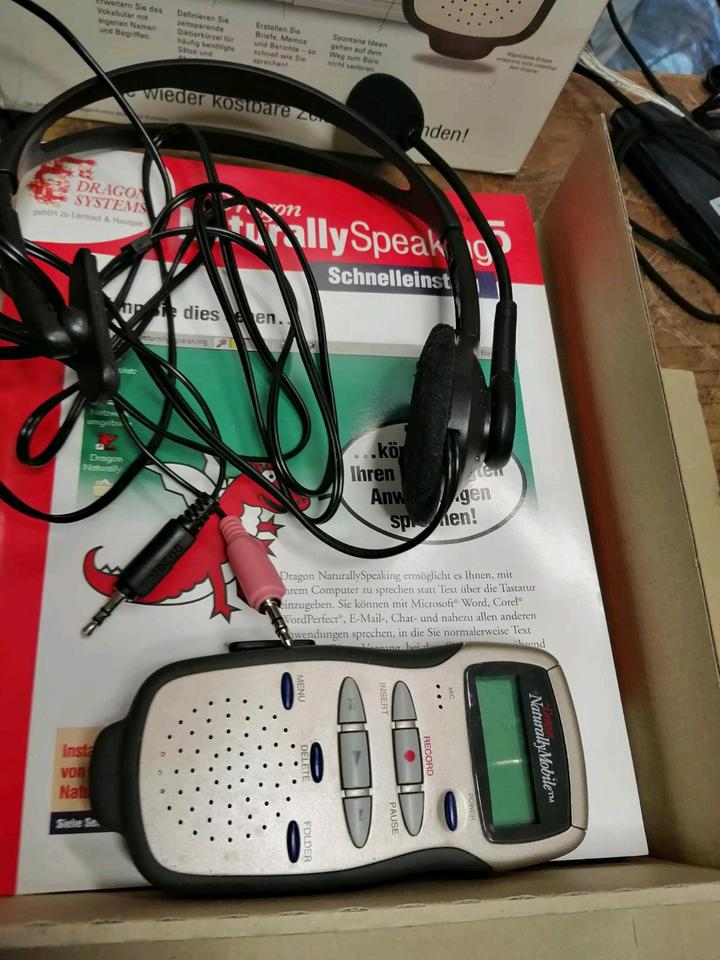 DRAGON Naturally Speaking 5, mobiles Diktiergerät, mit Zubehör!!!
