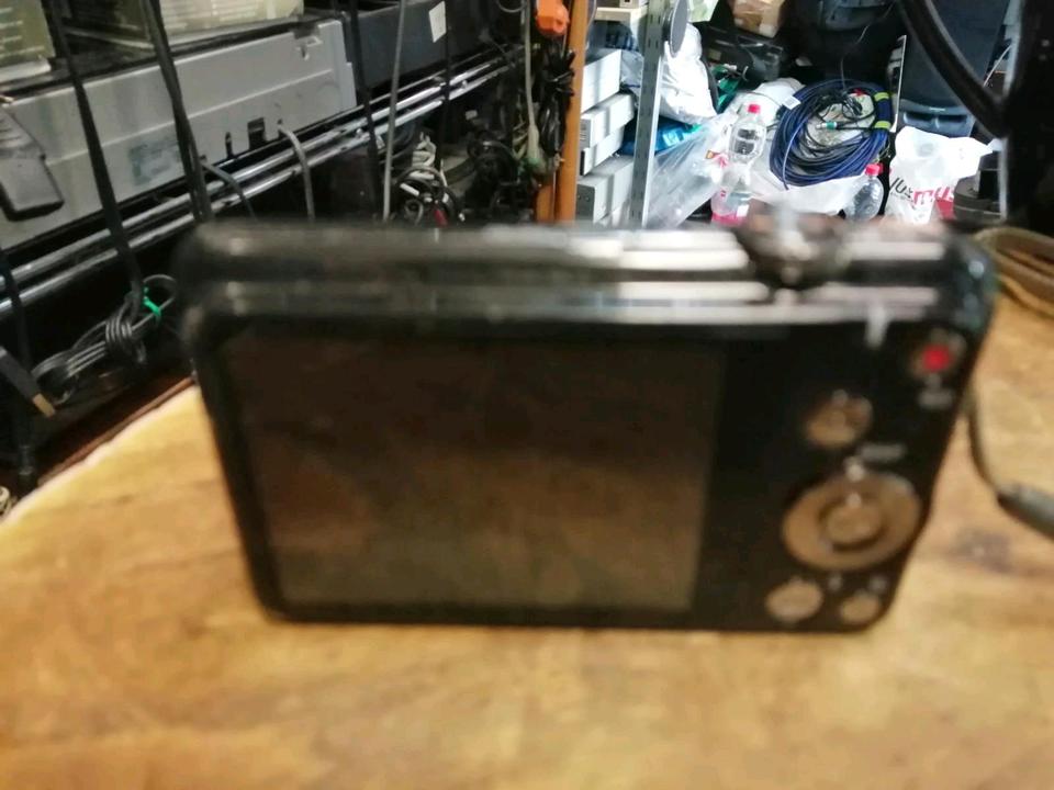 CASIO EX-Z820, Digital-Kamera mit Zubehör!!!