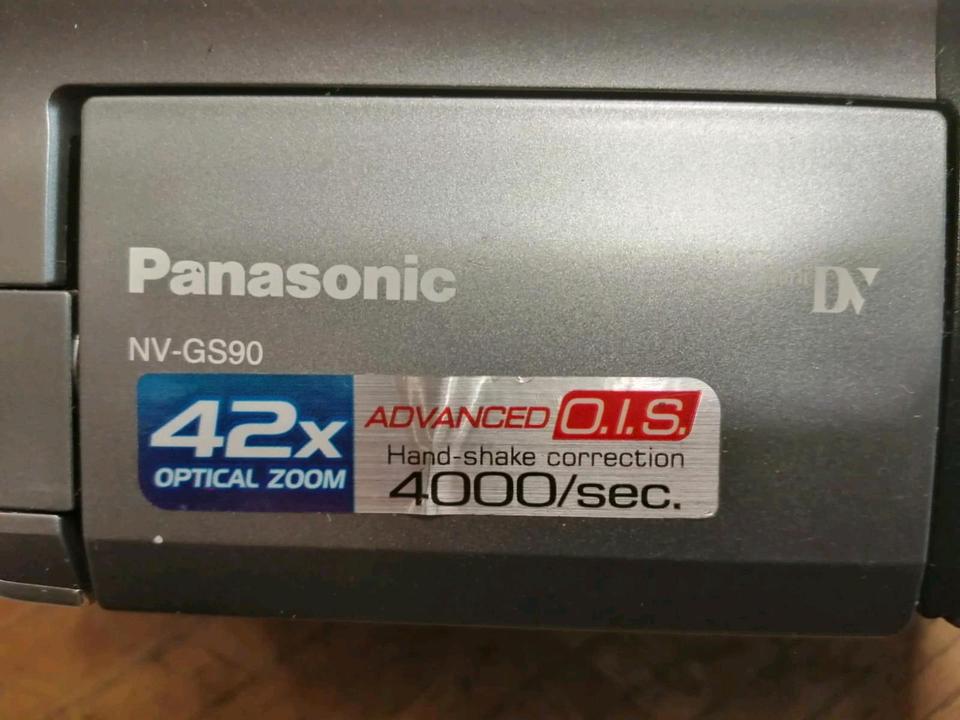 PANASONIC NV-GS90, MiniDV-Videocamera mit Zubehör!!!