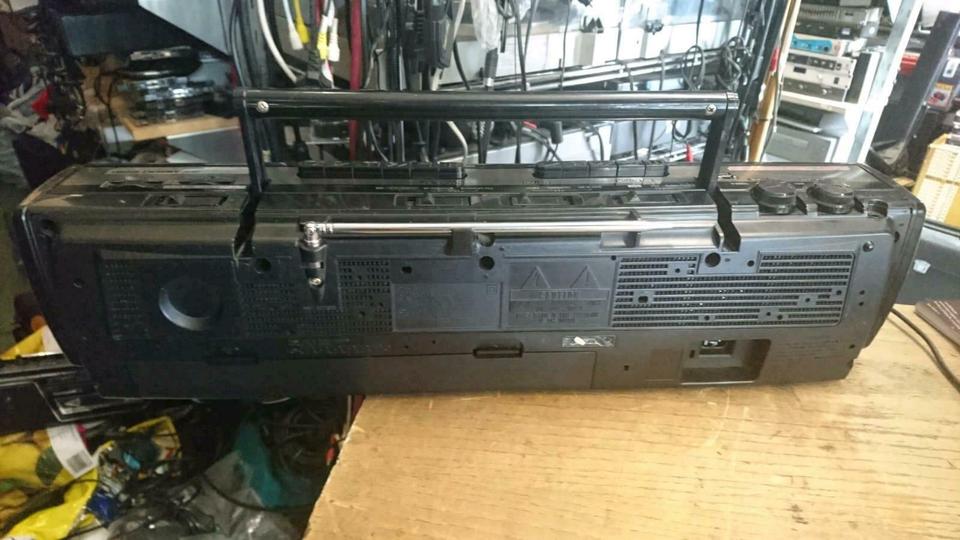 PANASONIC RX-FW18L, Radio-Doppelcassetten-Recorder, etwas DEFEKT