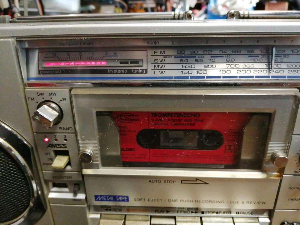 SANYO M7900 LU, Mini & Slim Radio-Cassetten-Recorder!