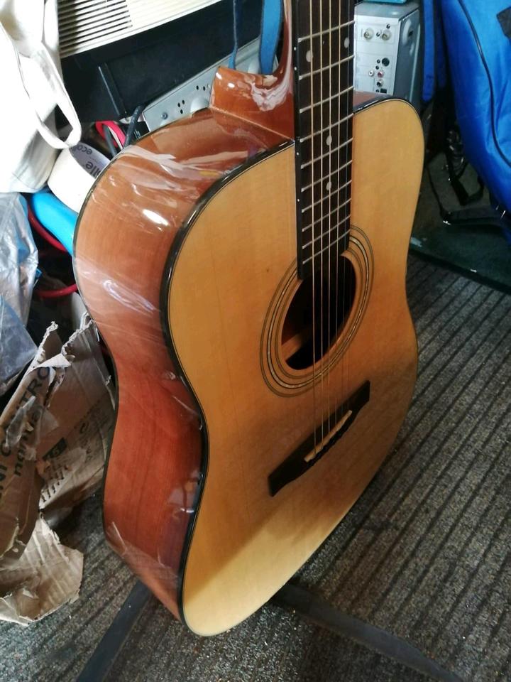 Rocketmusic NP32, Akustik-Gitarre!!