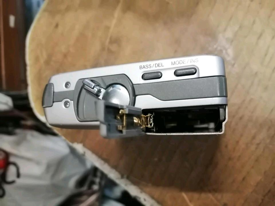 SHARP MD-MS701H, portabler Mini-Disc Recorder, DEFEKT!!!