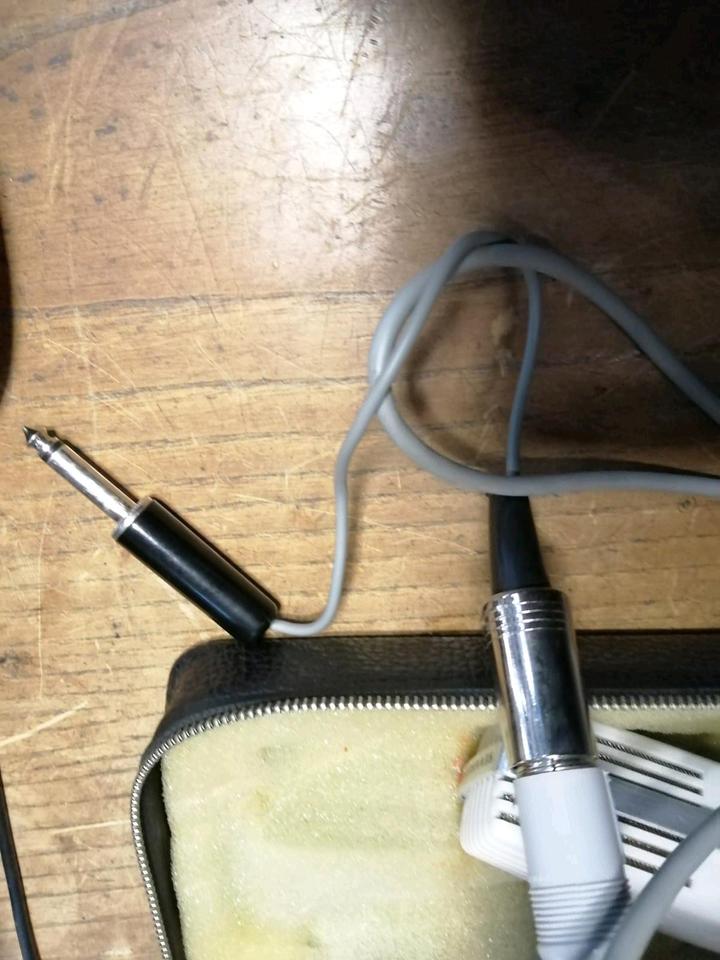 SENNHEISER MD411, Mikrofon mit alten Stecker, wie neu!!
