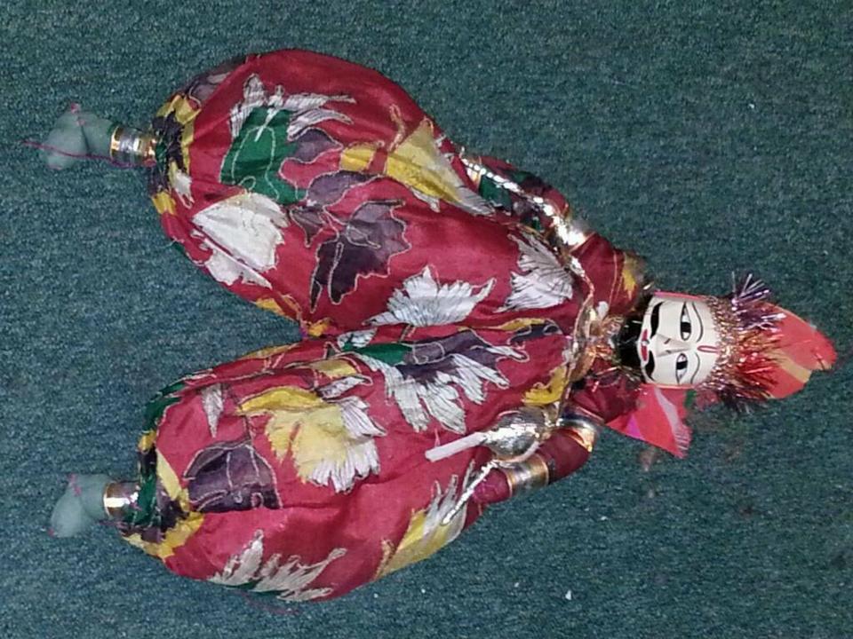 Marionetten 2 alte,aber tolle(1 Feuerwehrmann +1 andere Puppe)