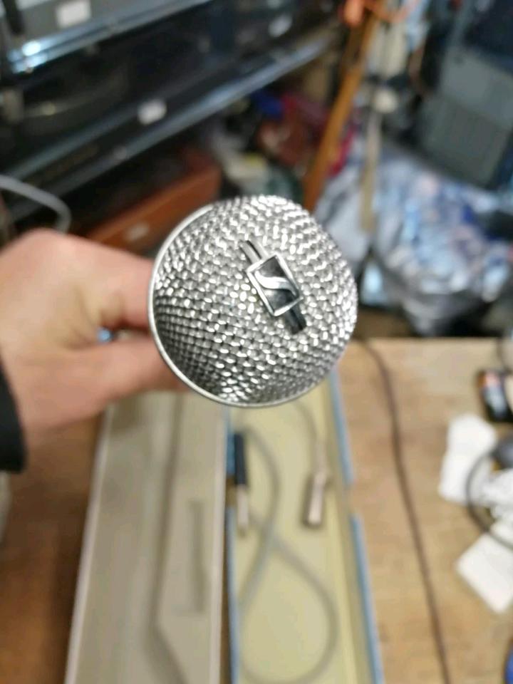 SENNHEISER MD408, dynamisches Mikrofon, Originalkarton und Kabel!