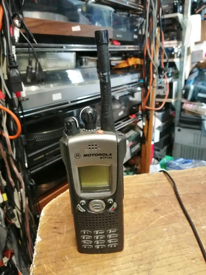MOTOROLA MTP700, Handfunkgerät, OHNE Ladegerät!!
