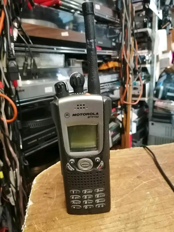 MOTOROLA MTP700, Handfunkgerät, OHNE Ladegerät!!