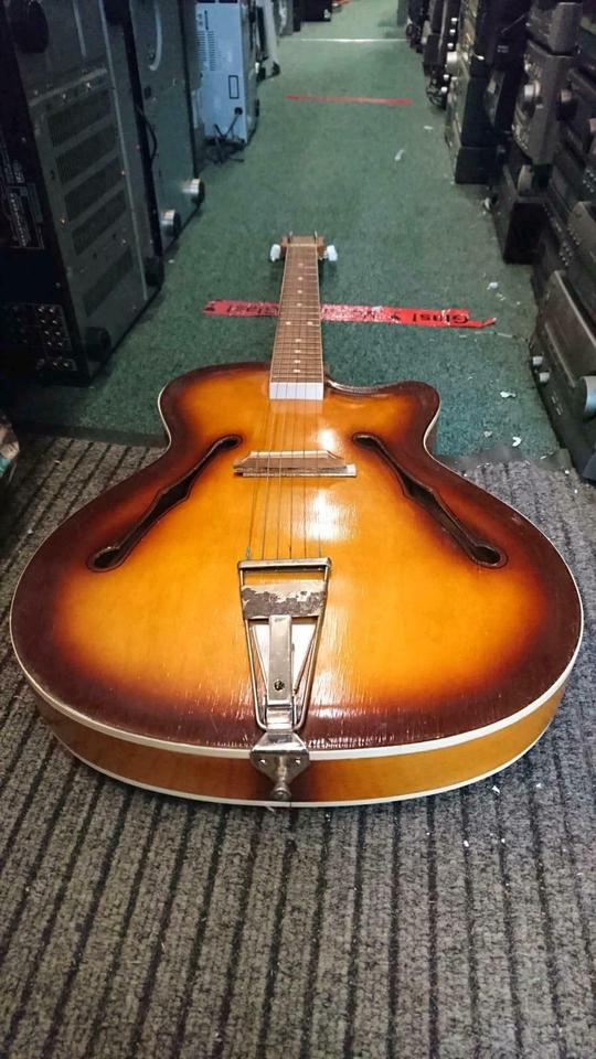 DEFIL Jazz-Gitarre, made in Polen