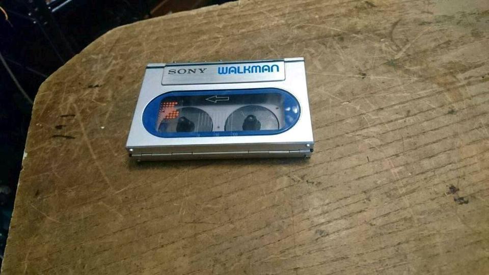 SONY WM-20 Stereo Cassette Player/Walkman DEFEKT!