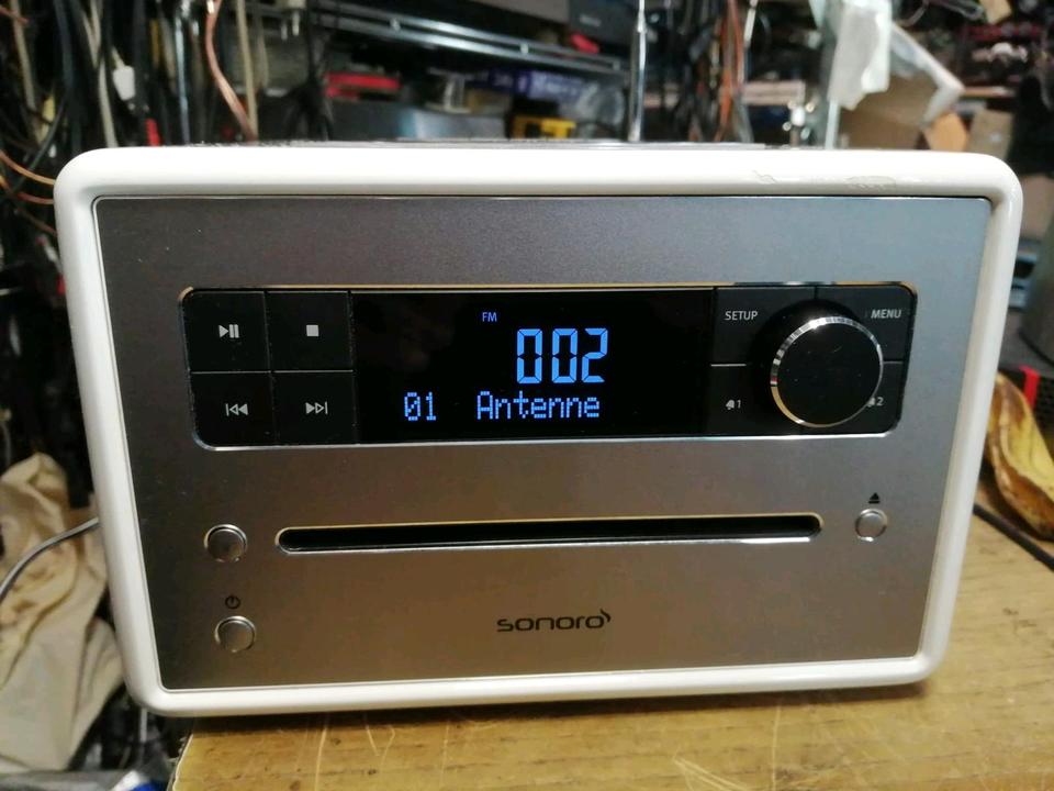 SONORO QUBO-220, CD Digital Radio mit Universal-Adapter (NEU)