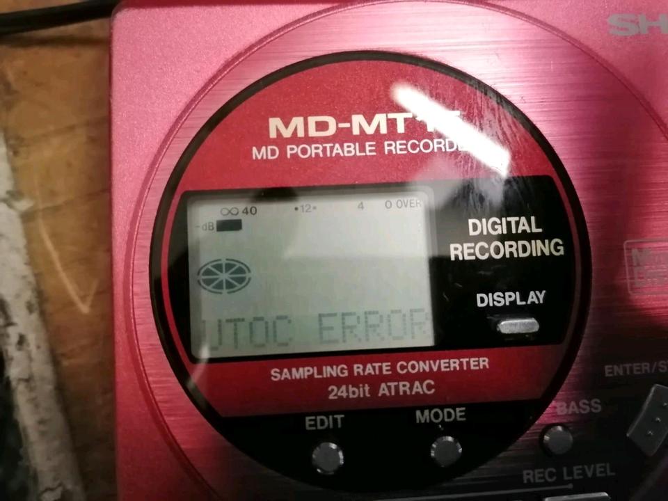 2 SHARP MD-MT15, portable Mini-Discs, DEFEKT!!!