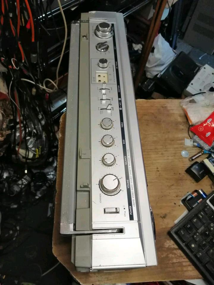 SANYO M-W25L, Doppelcassetten-Radio-Recorder, DEFEKT!!!