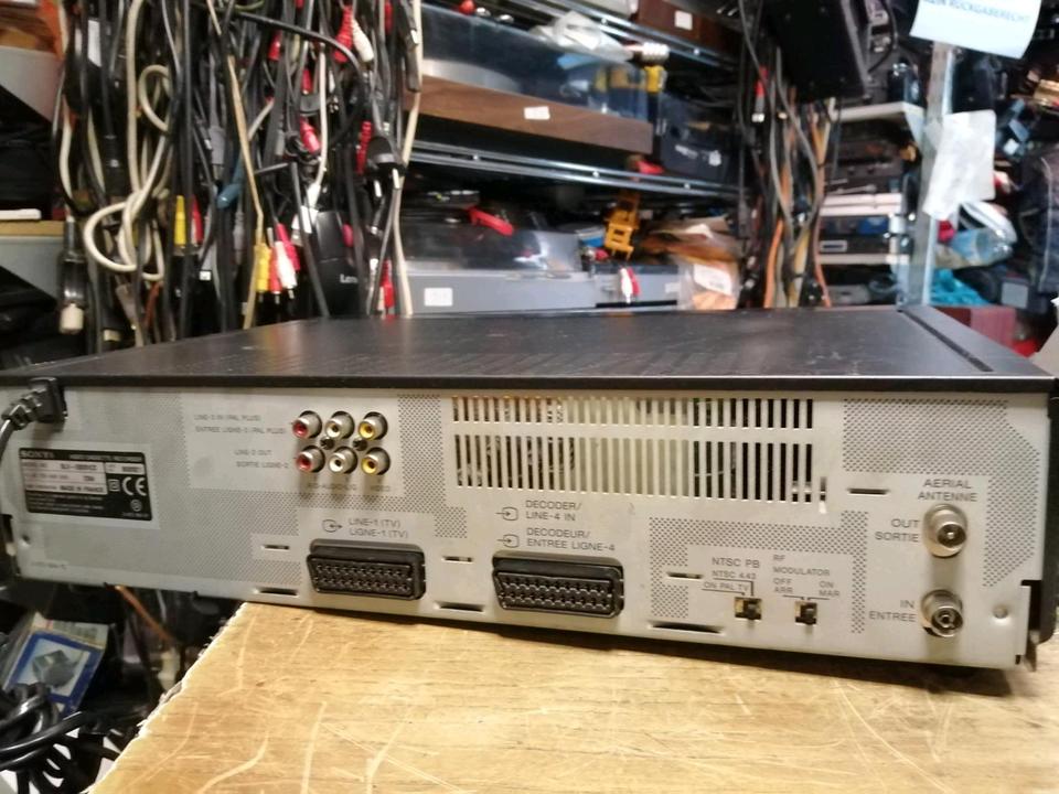 SONY SLV-E920VC2, Videocassettenrecorder (VHS) guter Zustand!!