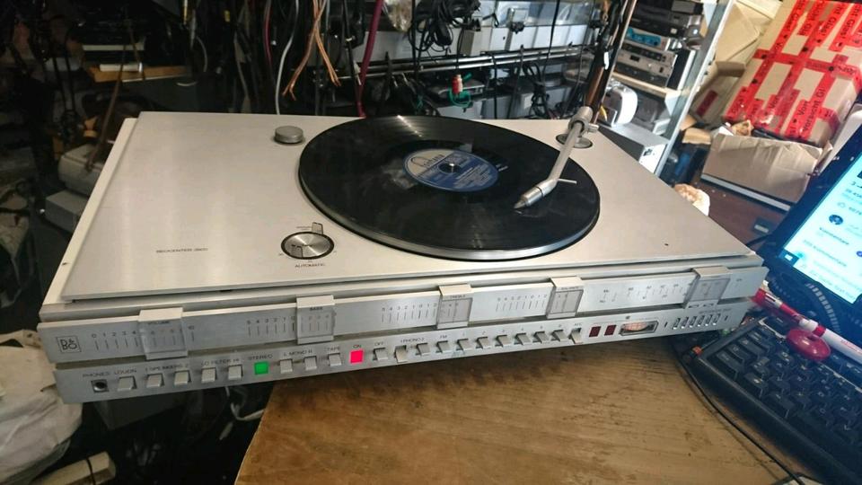 BANG, & OLUFSEN BEOCENTER 3500, etwas DEFEKT!!