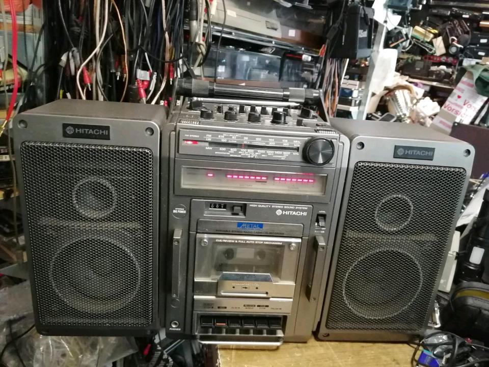 HITACHI TRK-914OE, Radio-Cassetten-Recorder, etwas DEFEKT!!!