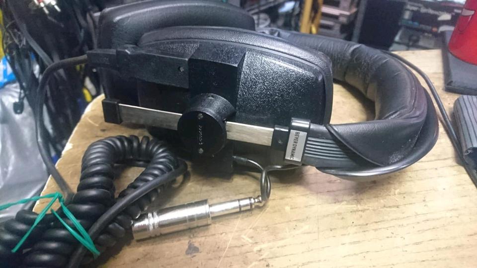 BEYERDYNAMIC 2x 200 Ohm, Kopfhörer + Spiralkabel WK 100.00,