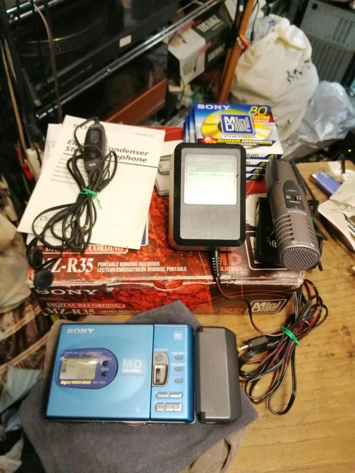 SONY MZ-R35 portable Minidisc-Recorder mit Zubehör!!!