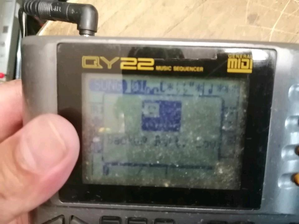 YAMAHA QY22, Music Sequencer, wurde NICHT GETESTET!!