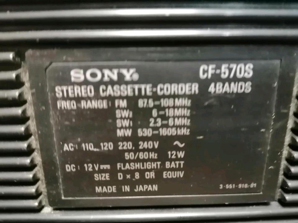 SONY CF-570S, Stereo Radio-Cassetten-Recorder, etwas DEFEKT!!