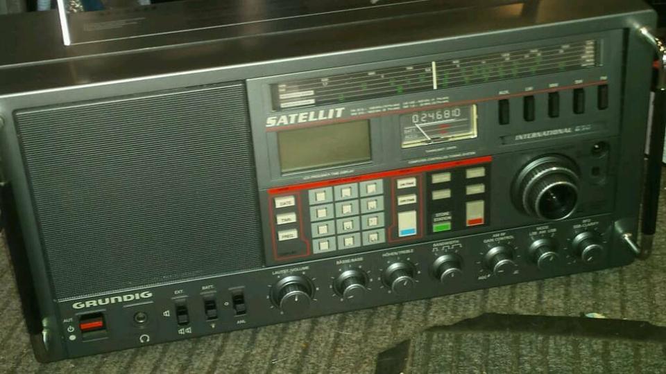 GRUNDIG Satellit Professional 650; Radio