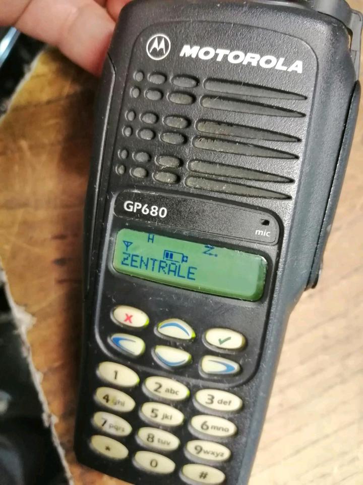 MOTOROLA ATEX GP680, Handfunkgerät, KEIN Ladegerät!!!