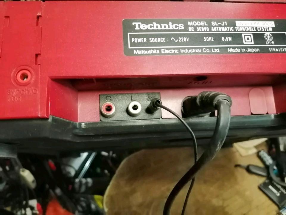 TECHNICS SL-J1 Plattenspieler + TECHNICS P30S Nadelsystem!!!