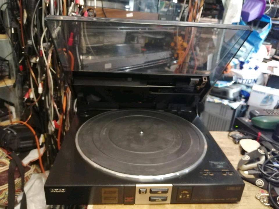 AKAI AP-M313, Plattenspieler, DEFEKT!!