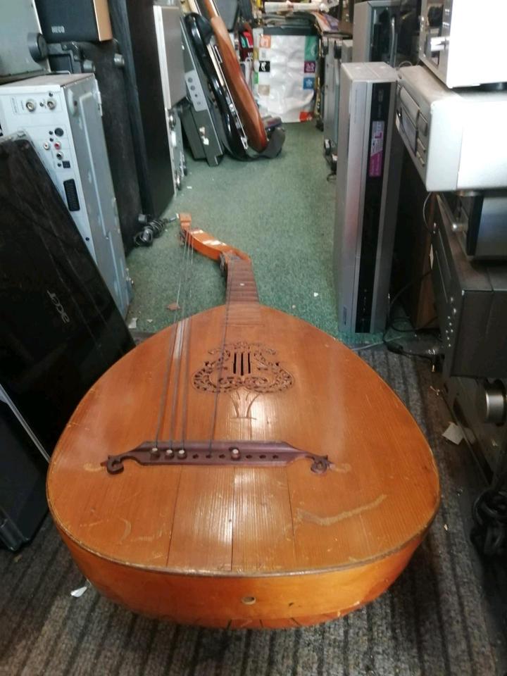 BASS-LAUTE, alt, aber toll, Einige Teile fehlen!!