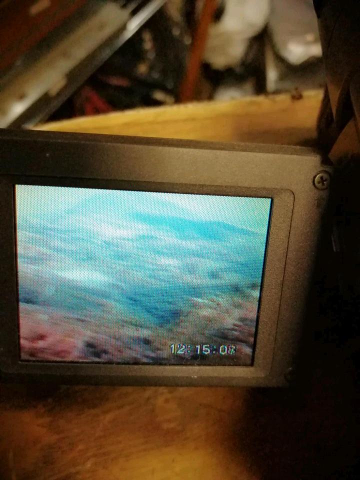 SONY CCD-TRV77E, Videocamera Hi8 und Video 8 mit Zubehör!!