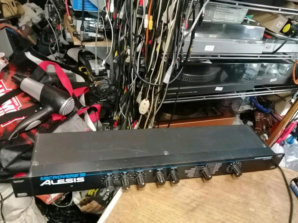 ALESIS Microverb III, mit Universal-Adapter, guter Zustand!!!