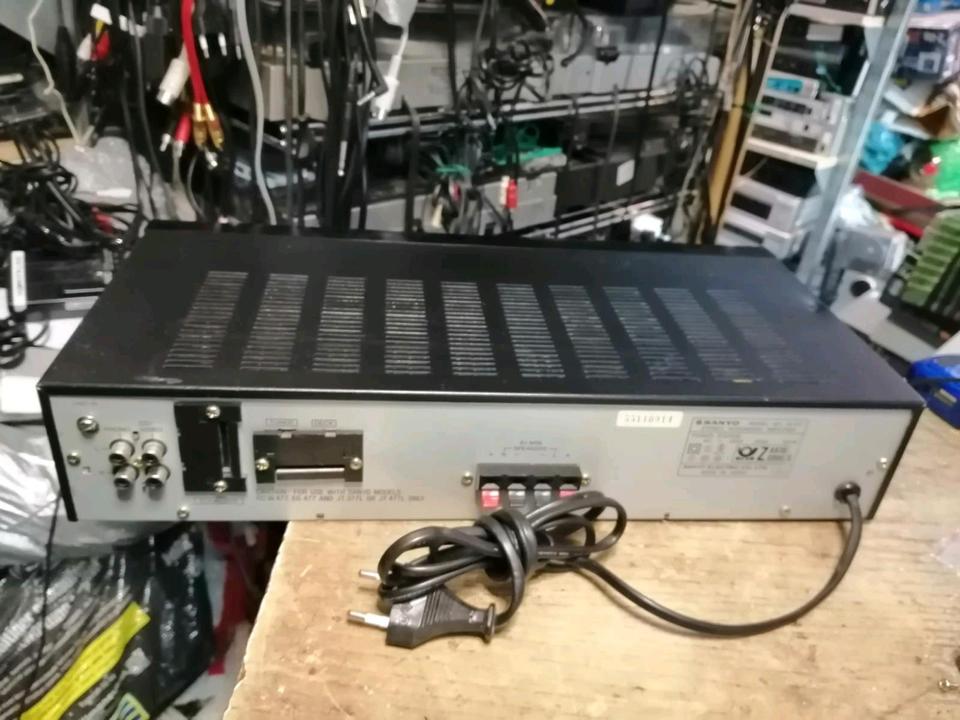 SANYO JA 477, Stereo Amplifier, guter Zustand!!
