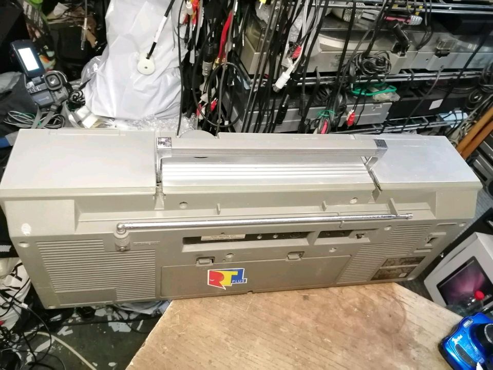 SHARP GF-7500H, Radio-Cassetten-Recorder, etwas DEFEKT!!!