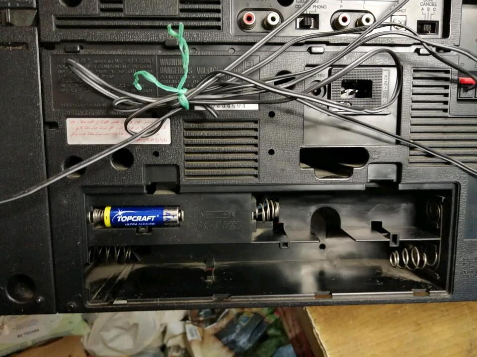 SHARP WF-939Z(BK), Ghettoblaster, etwas DEFEKT!!  XXXXXXXXXX