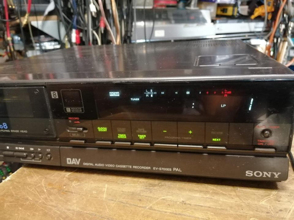 SONY EV-S700ES, Videocassettenrecorder, DEFEKT!!!