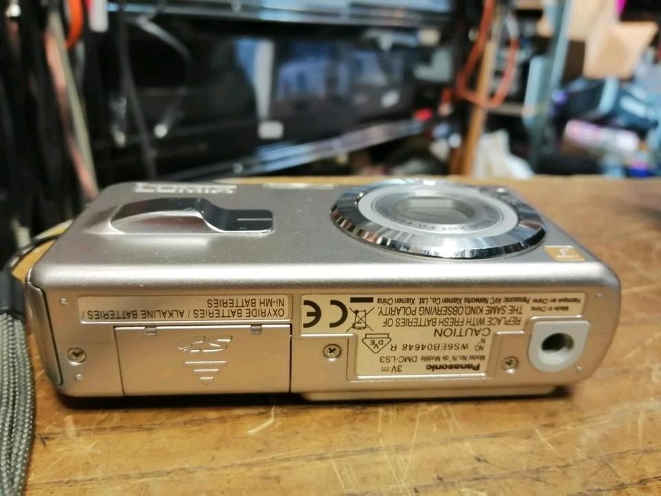 PANASONIC LUMIX DMC-LS3, Digital-Kamera mit Zubehör!!!