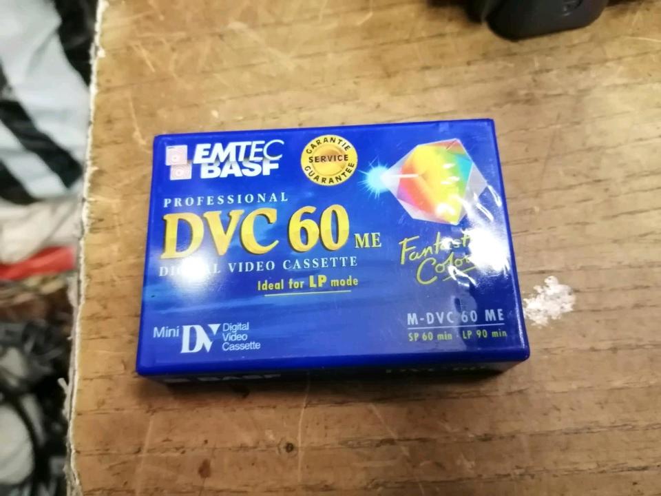 SONY HDR-HC5E, MiniDV-Videocamera + Zubehör, OHNE Speicherkarte!!