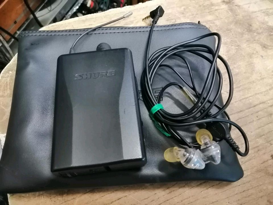 SHURE P2R-R8 Empfänger + Kopfhörer PAT. NO. 488.460  XXXXXXXX