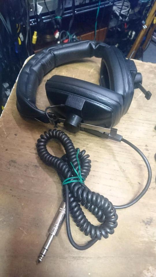 BEYERDYNAMIC 2x 200 Ohm, Kopfhörer + Spiralkabel WK 100.00,