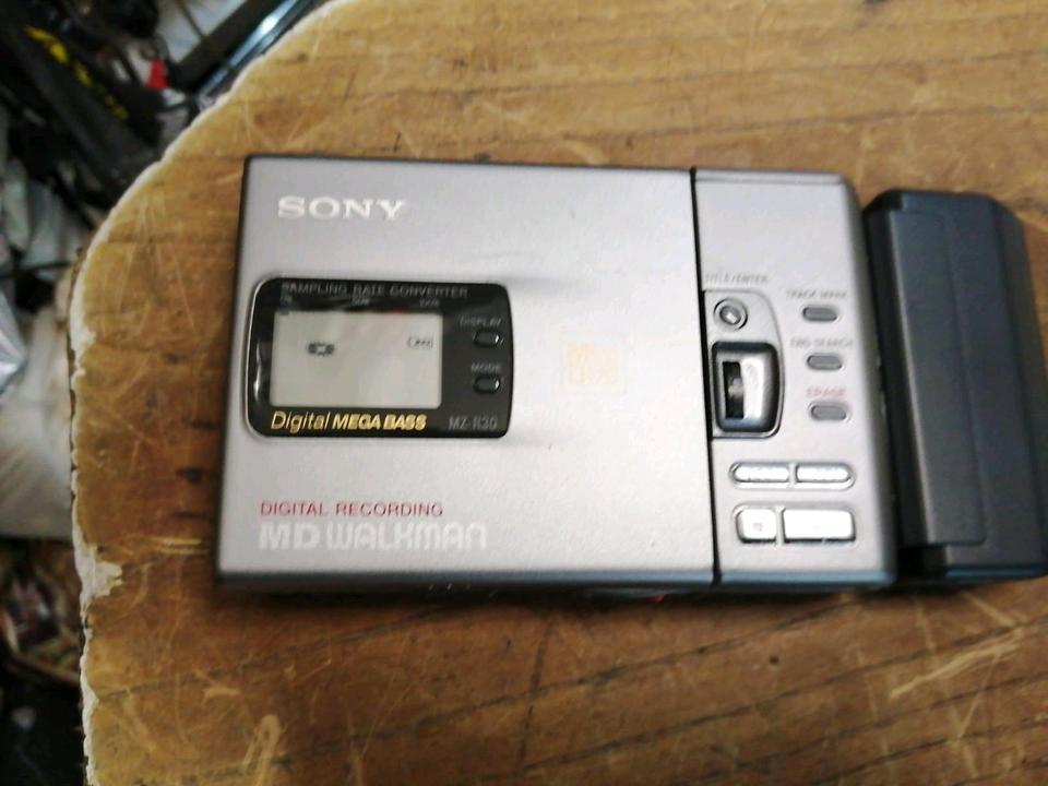 SONY MZ-R30, portabler Mini-Disc Recorder, OHNE Adapter!!