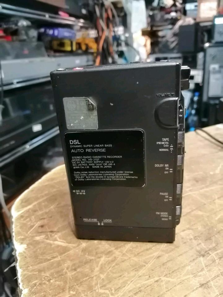 AIWA HS-J707, Walkman mit Batterie-Fach, DEFEKT!!!