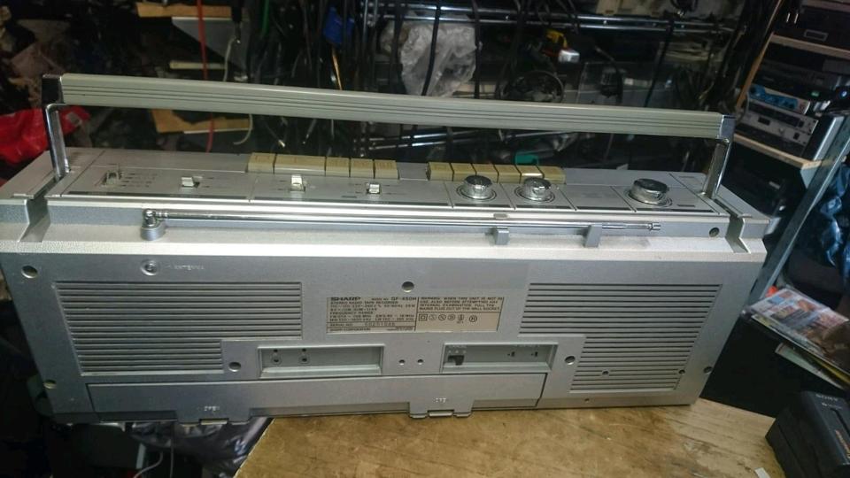SHARP GF-450H, Doppelcassetten-Radio-Recorder