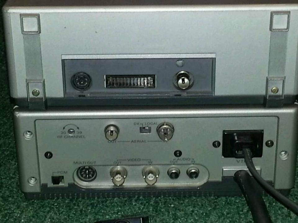 SONY Betamax SL-F1E + SONY Tuner TT-F1E Tuner Unit