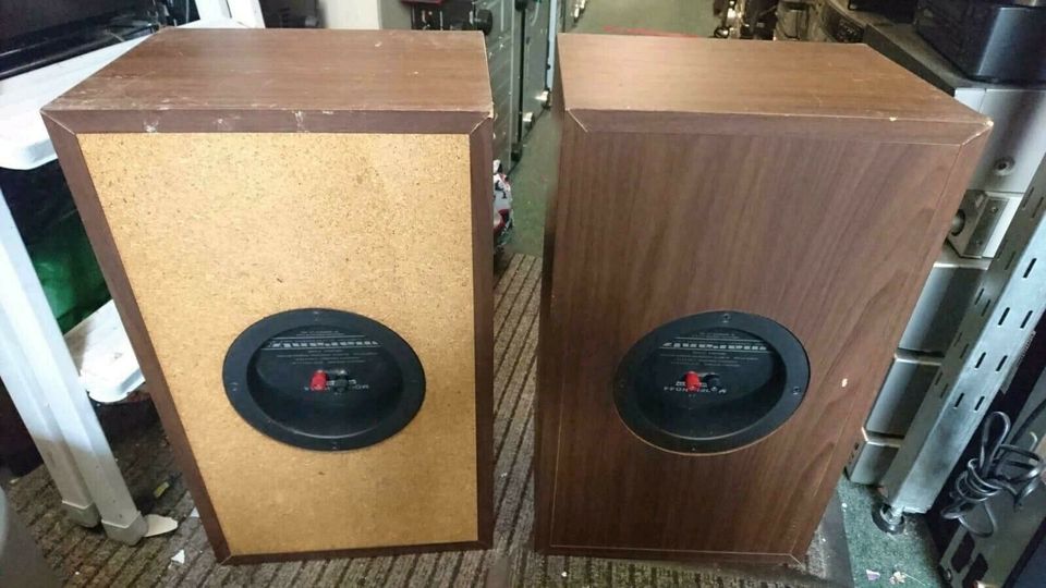 2 MARANTZ HD44 Boxen, funktionieren gut, Furnier etwas ab